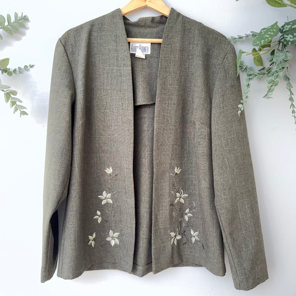 Kari's Korner Jacket Cottagecore Grandma Embroidered Open Front Gray Green Wmn 8